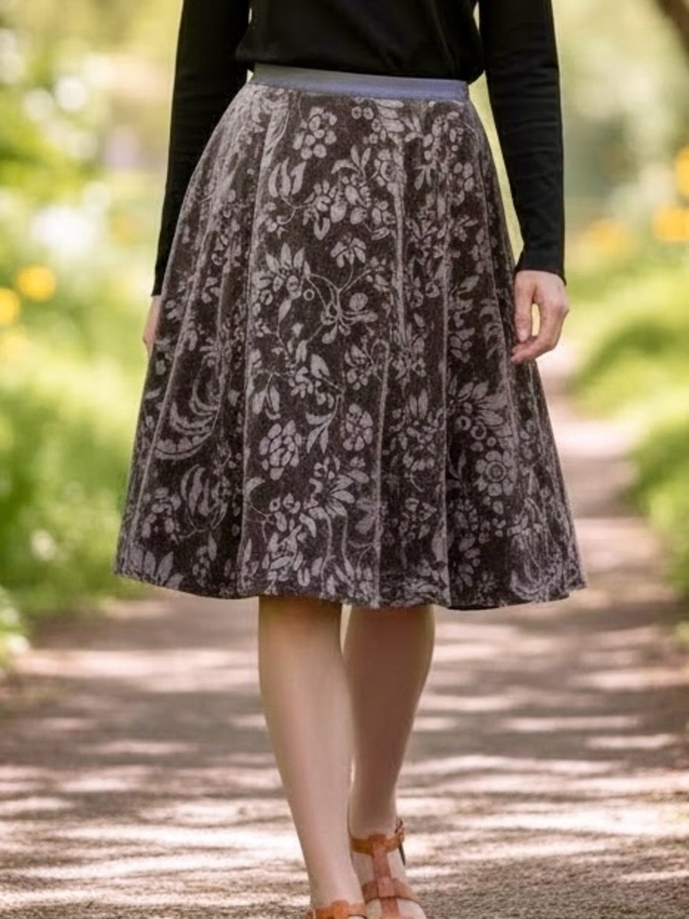 Anthropologie Lithe A-Line Velvet skirt
